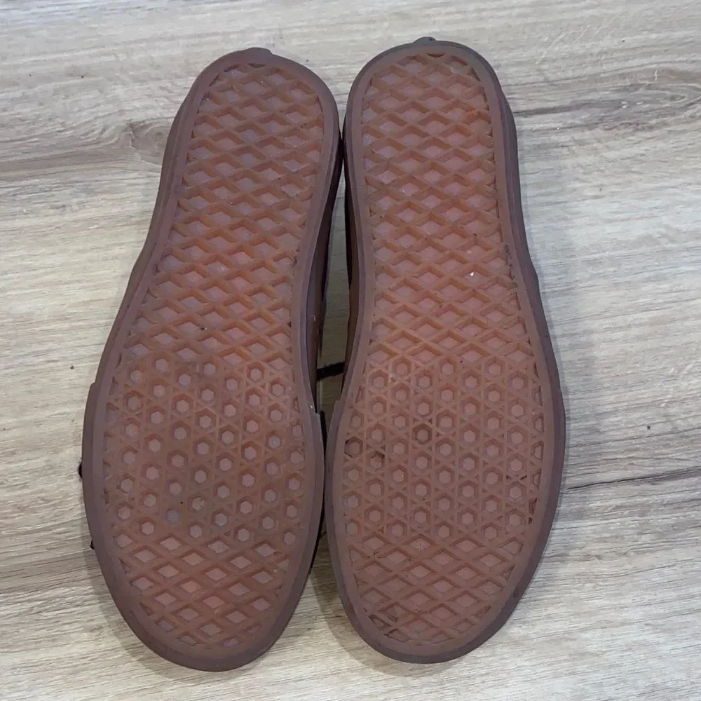 VANS Burgundy Canvas Sneakers with Brown Soles Men’s size 6, Women’s size 7.5